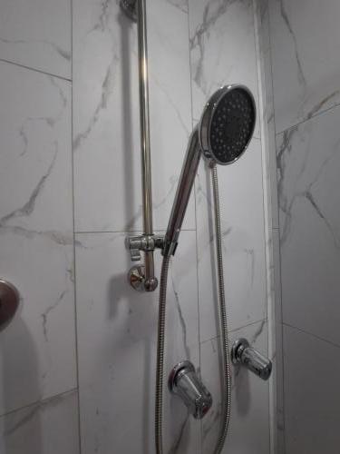 Bathroom #1 - adjustable showerhead